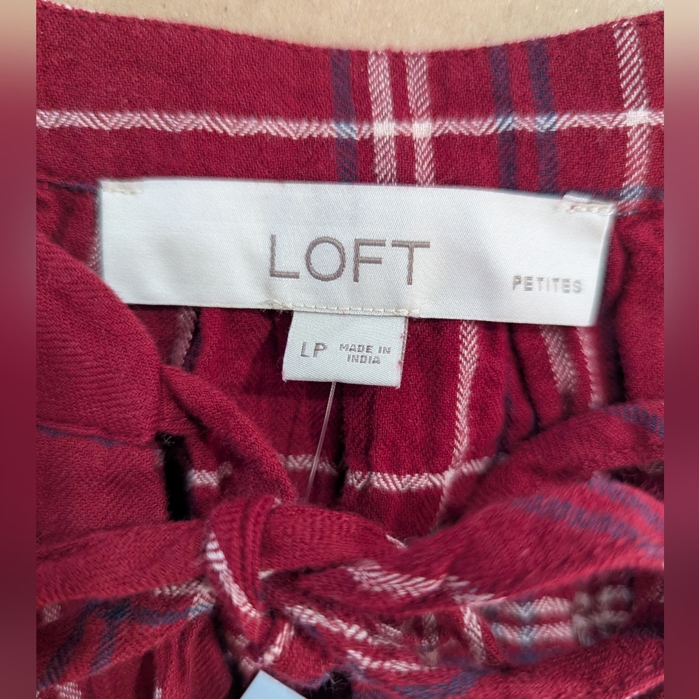 Loft Blouse Red Blue White Plaid Tie-Neck Puff Sleeve Top Size L Petite *NWT - Picture 2 of 16